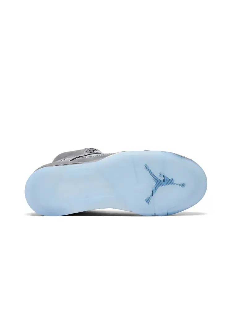 Air Jordan 5 Retro GS 'Wolf Grey' 2026 — изображение 4 из 8, серый