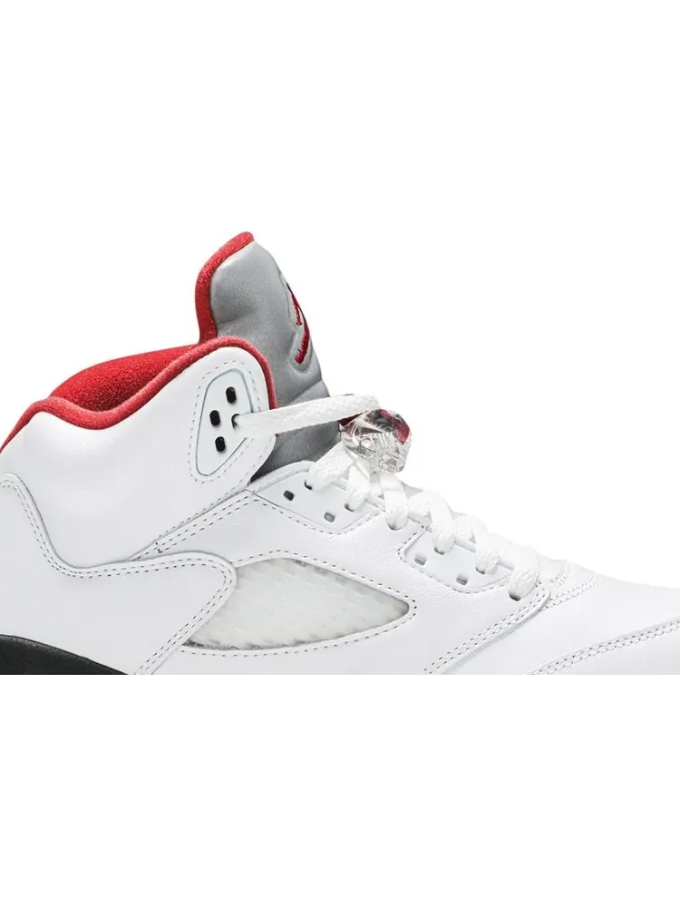 Кроссовки Air Jordan 5 Retro GS Fire Red 2020 — изображение 2 из 8, белый