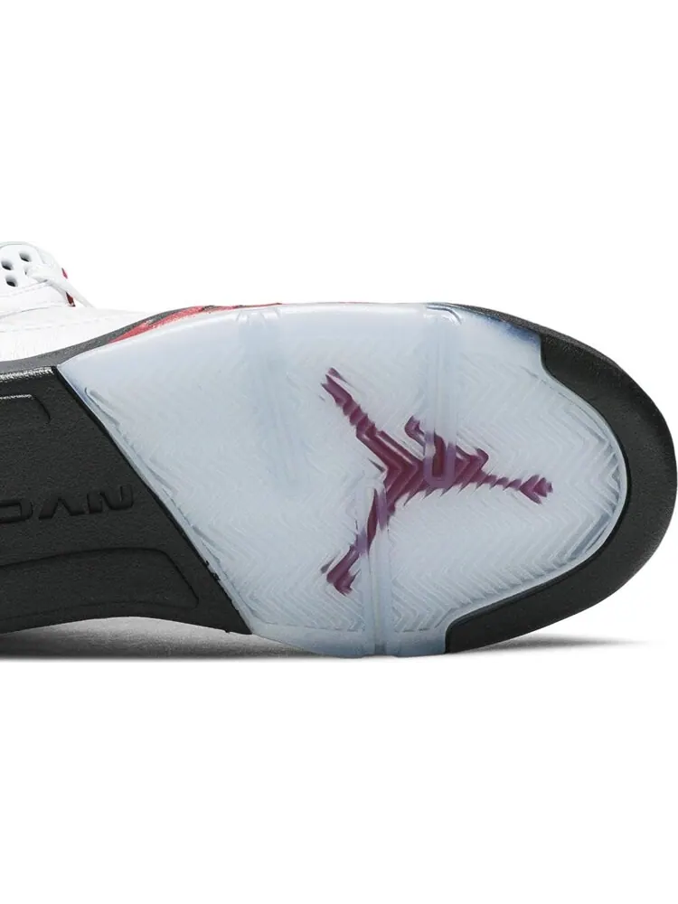 Кроссовки Air Jordan 5 Retro GS Fire Red 2020 — изображение 5 из 8, белый