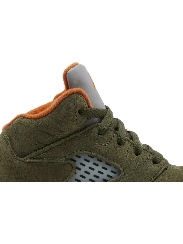Кроссовки Air Jordan 5 Retro TD 'Olive' 2024 — изображение 2 из 4, зеленый