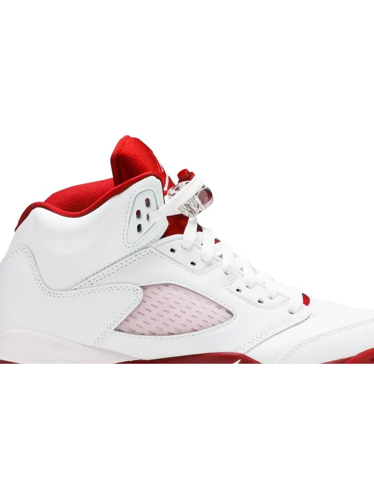 Кроссовки Air Jordan 5 Retro GS Pink Foam — изображение 2 из 8, белый