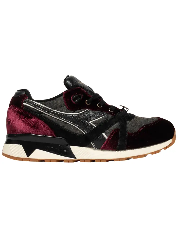 Кроссовки Diadora 24 Kilates x SBTG x N9000 'In Vino Veritas' — изображение 1 из 1, красный