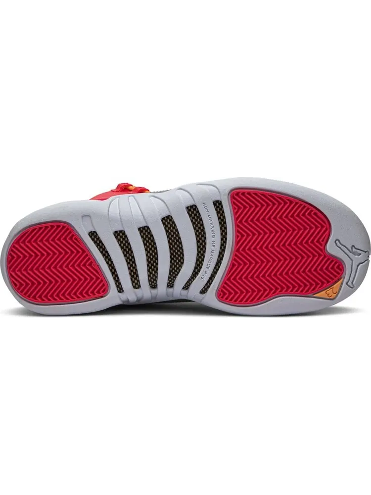 Кроссовки Air Jordan 12 Retro GS Sunrise — изображение 4 из 8, розовый