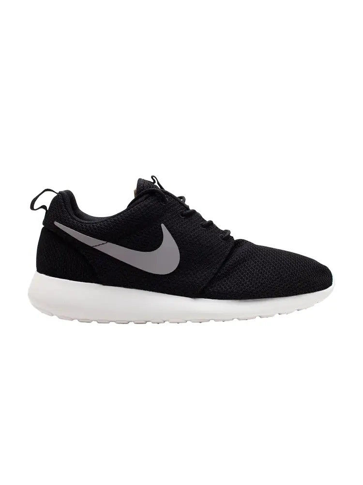 Кроссовки Nike Rosherun 'Black Grey Blue' — изображение 1 из 4, черный