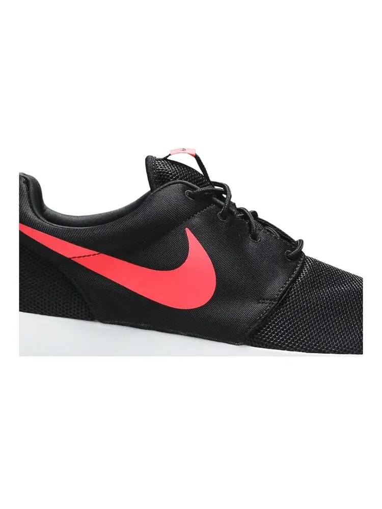 Кроссовки Nike Roshe One 'Black Solar Red' — изображение 2 из 4, черный