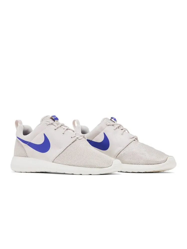 Кроссовки Nike Roshe One 'Desert Sand Violet' — изображение 9 из 9, песочный/-фиолетовый