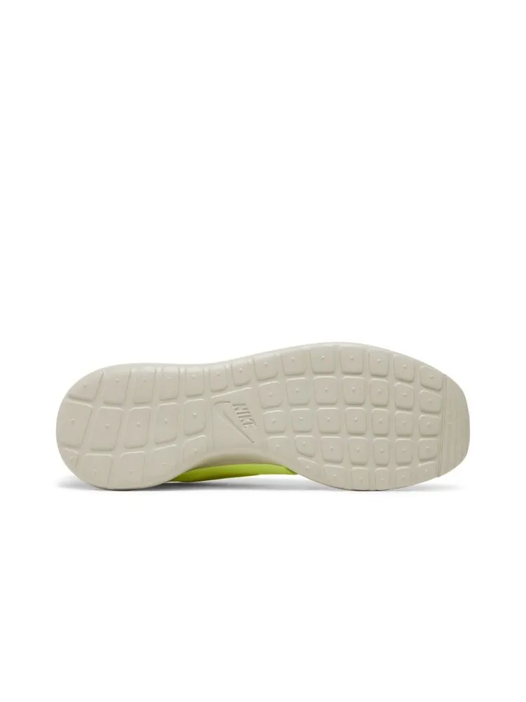 Кроссовки Nike Rosherun — изображение 4 из 4, загар