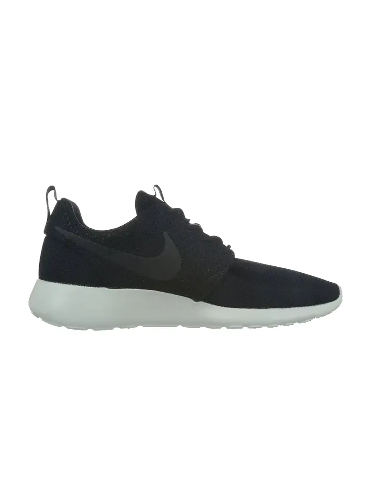 Кроссовки Nike Roshe One — изображение 1 из 1, черный