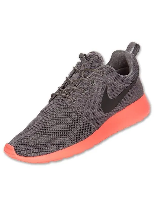Кроссовки Nike Roshe One 'Soft Grey Crimson' — изображение 2 из 4, серый