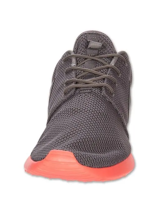 Кроссовки Nike Roshe One 'Soft Grey Crimson' — изображение 4 из 4, серый