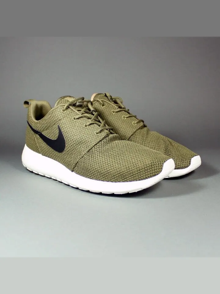 Кроссовки Nike Roshe Run 'Iguana' — изображение 2 из 4, загар