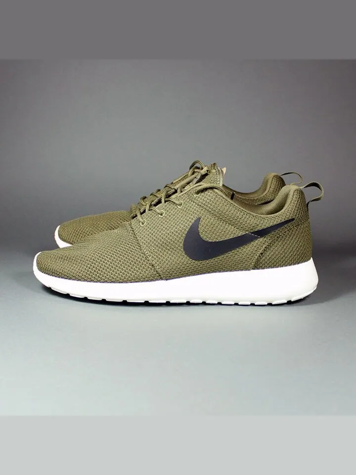 Кроссовки Nike Roshe Run 'Iguana' — изображение 3 из 4, загар