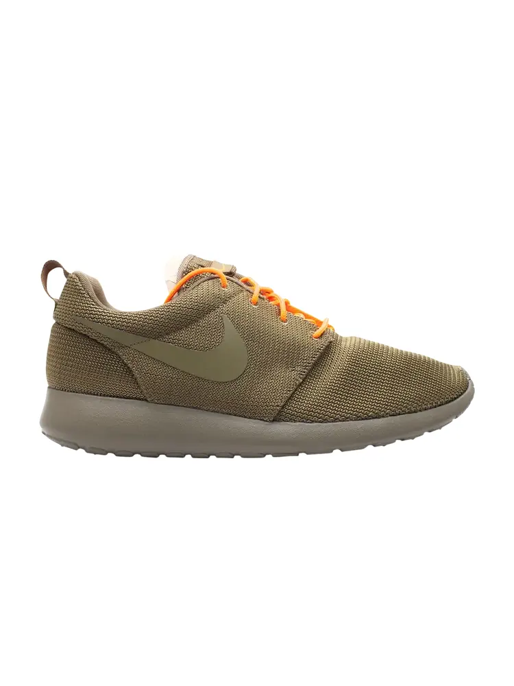 Кроссовки Nike Rosherun — изображение 1 из 1, зеленый