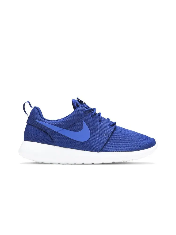 Кроссовки Nike Roshe One 'Deep Royal Blue' — изображение 2 из 9, глубокий синий