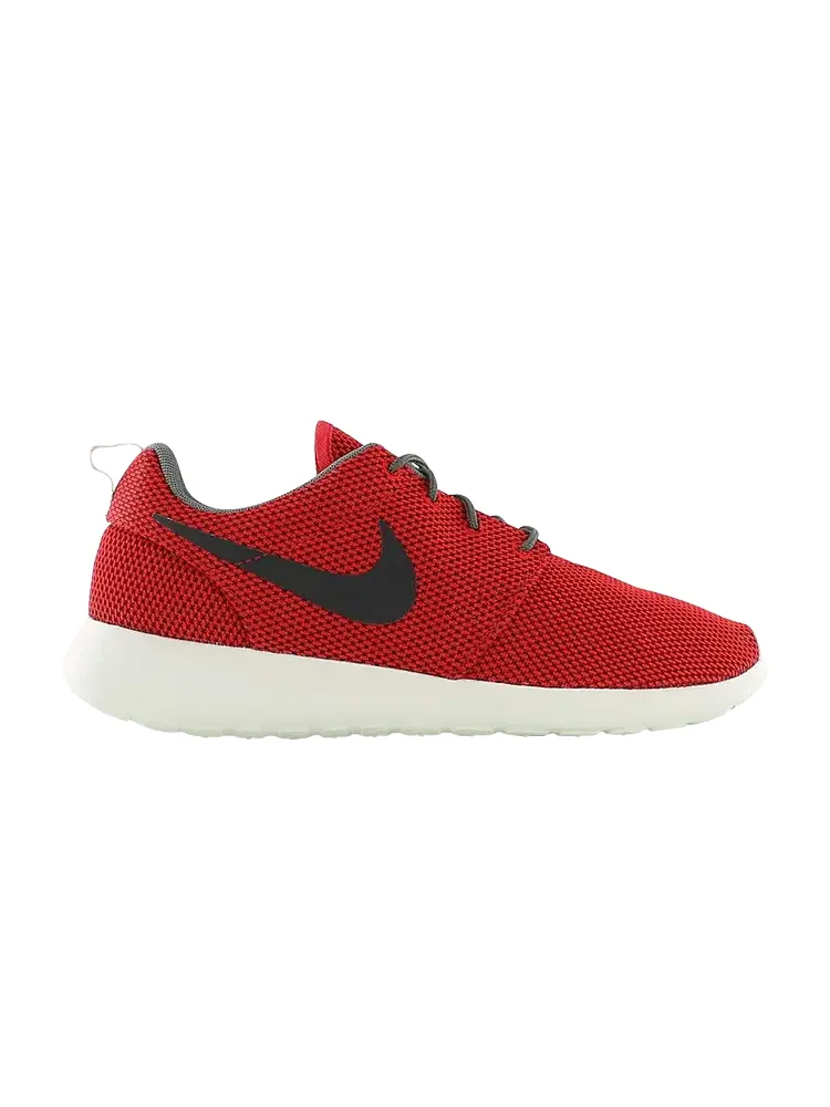 Кроссовки Nike Roshe One 'University Red' — изображение 1 из 1, красный