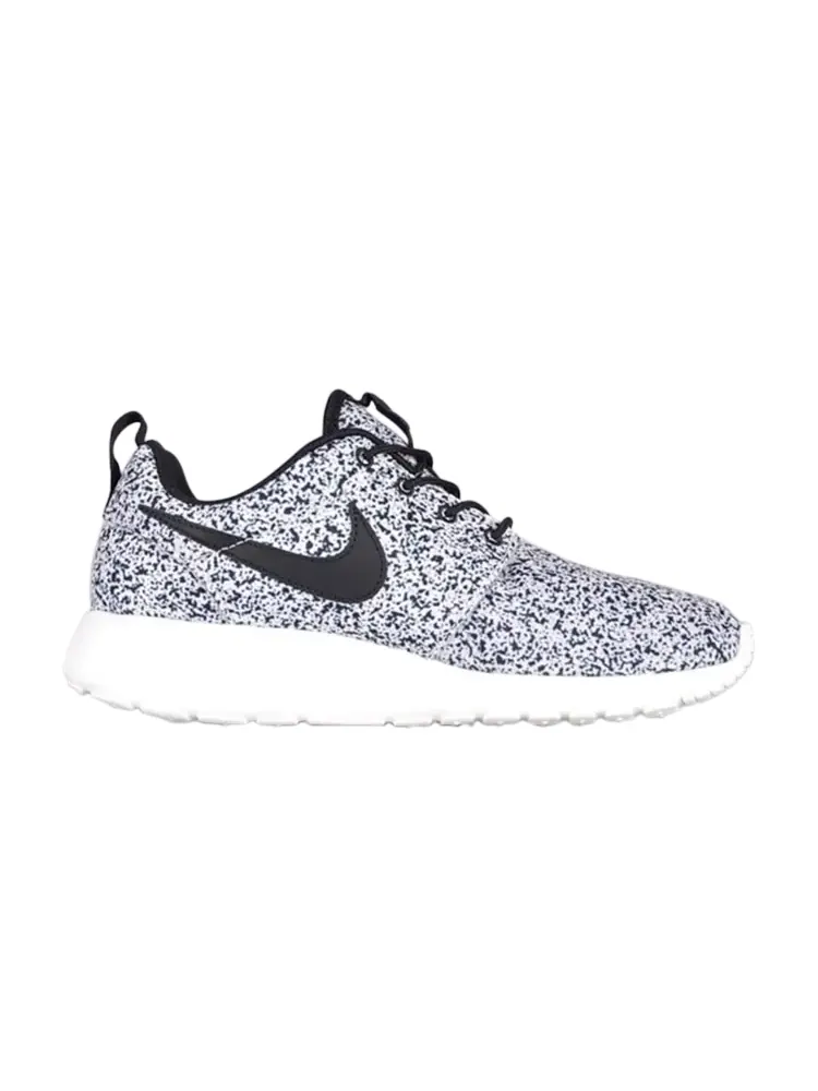Кроссовки Nike Wmns Roshe Run — изображение 1 из 1, черный