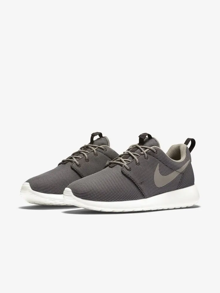 Кроссовки Nike Roshe One Premium — изображение 4 из 8, коричневый