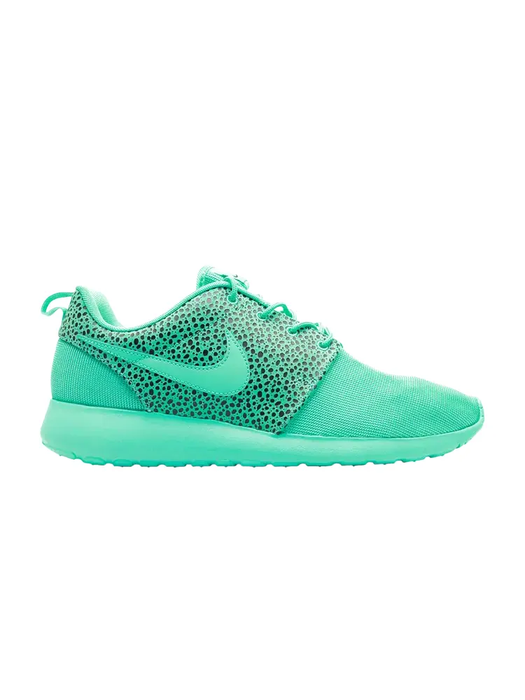 Кроссовки Nike Rosherun Premium 'Safari' — изображение 1 из 4, зеленый