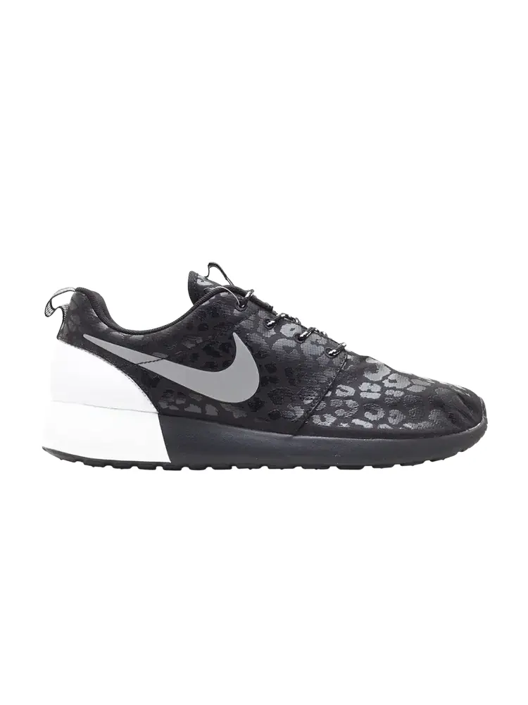 Кроссовки Nike W'S Rosherun Prm — изображение 1 из 1, черный