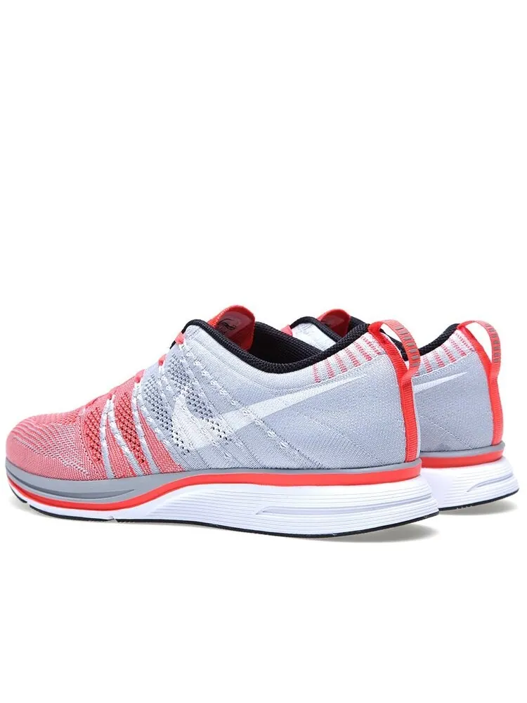 Кроссовки Nike Flyknit Trainer+ 'Bright Crimson' — изображение 4 из 4, красный