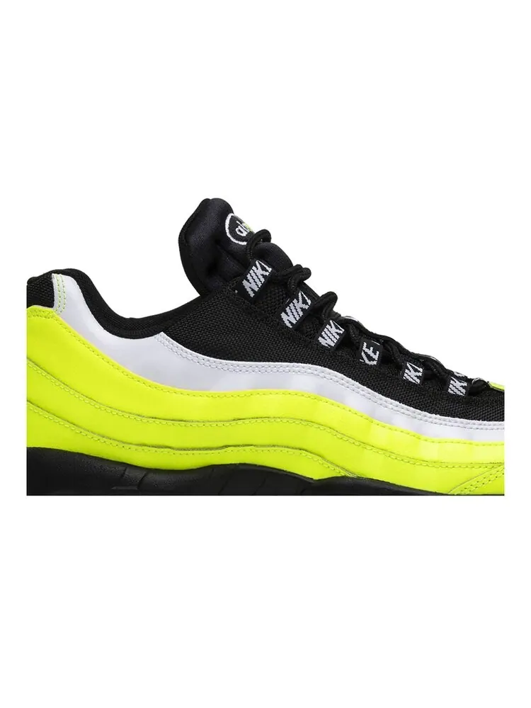 Кроссовки Nike Air Max 95 Premium 'Volt Glow' — изображение 2 из 4, желтый