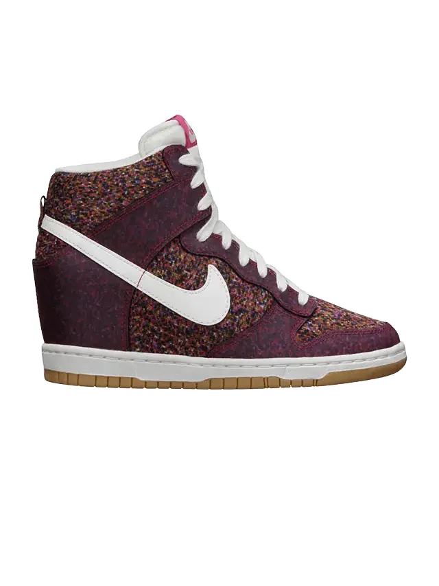 Кроссовки Nike Dunk Sky Hi Liberty Digital Floral — изображение 1 из 1, красный