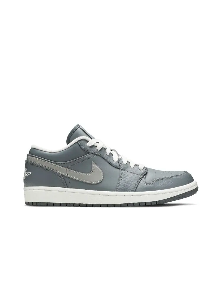 Кроссовки Air Jordan Air Jordan 1 Low 'Cool Grey' — изображение 2 из 9, серый/белый/серый