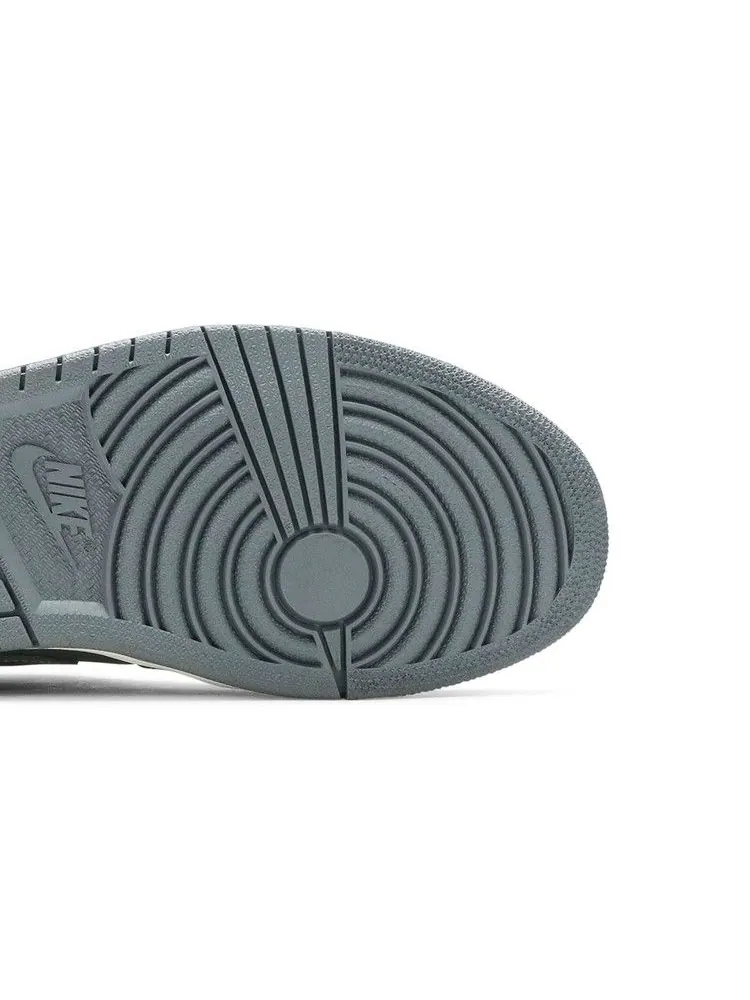 Кроссовки Air Jordan Air Jordan 1 Low 'Cool Grey' — изображение 6 из 9, серый/белый/серый
