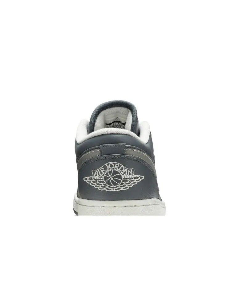 Кроссовки Air Jordan Air Jordan 1 Low 'Cool Grey' — изображение 8 из 9, серый/белый/серый