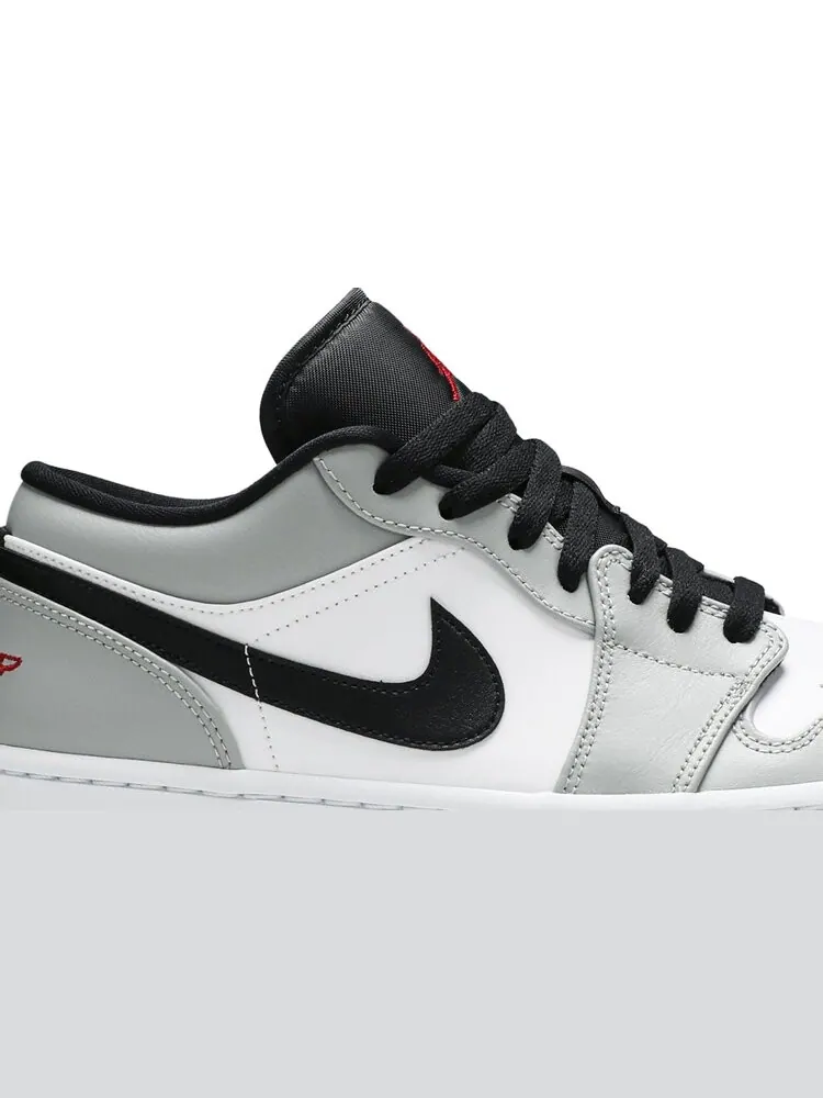 Кроссовки Air Jordan 1 Low Light Smoke Grey — изображение 2 из 8, серый
