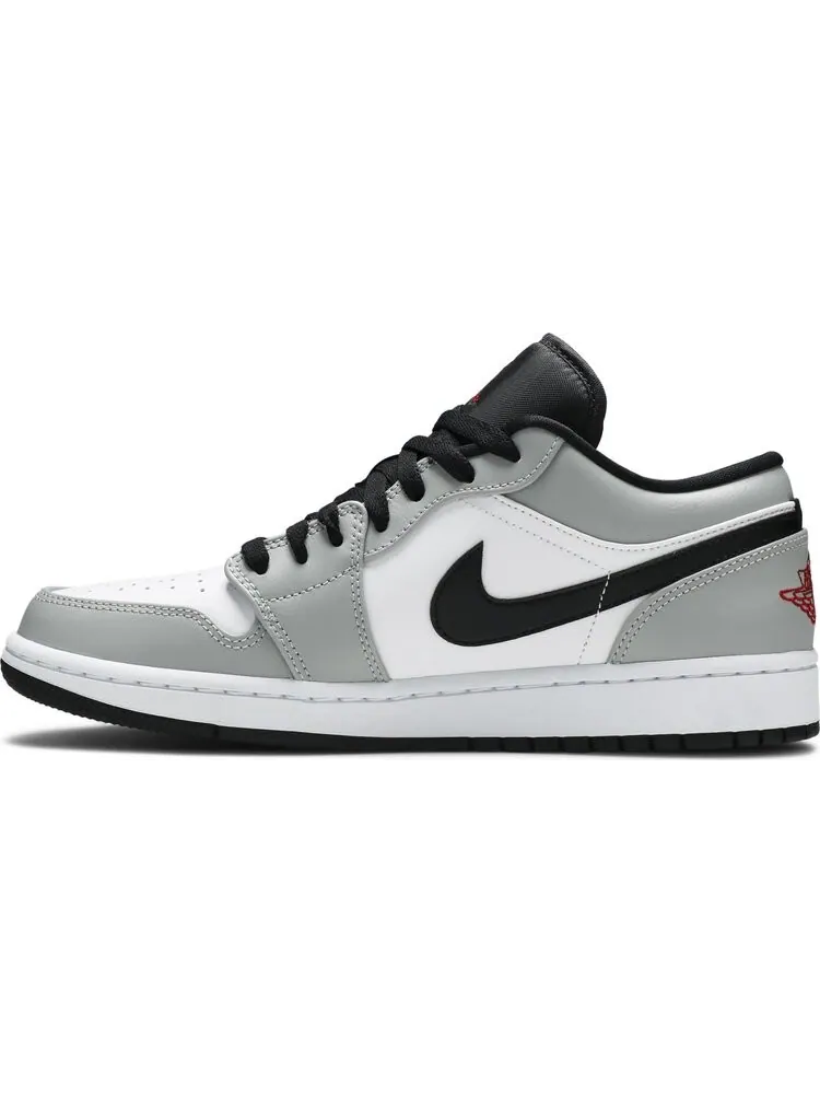Кроссовки Air Jordan 1 Low Light Smoke Grey — изображение 3 из 8, серый