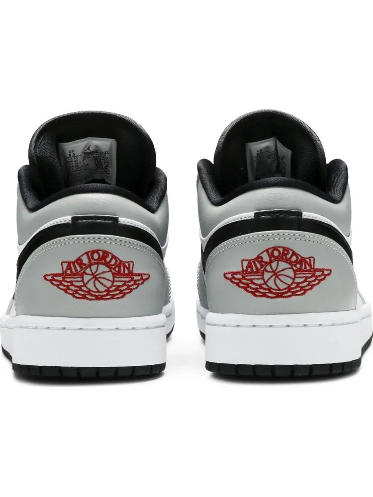 Кроссовки Air Jordan 1 Low Light Smoke Grey — изображение 6 из 8, серый