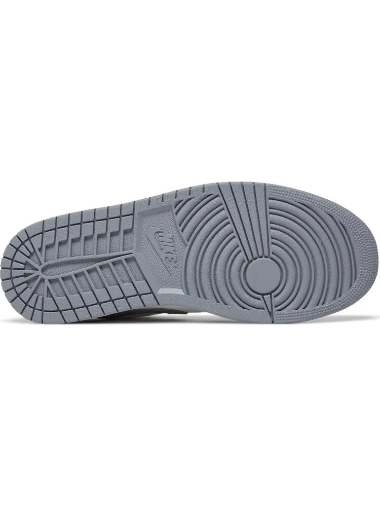Кроссовки Air Jordan 1 Low Vintage Grey — изображение 4 из 8, серый