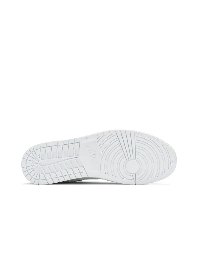 Кроссовки Air Jordan Air Jordan 1 Low 'Triple White' — изображение 5 из 9, белый/белый/белый