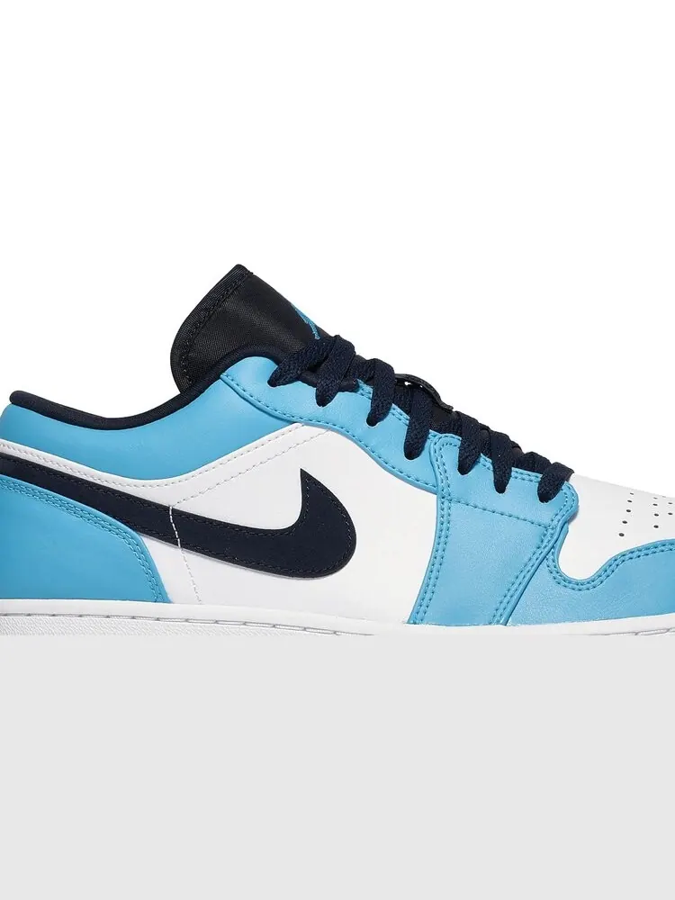 Кроссовки Air Jordan 1 Low UNC — изображение 2 из 10, синий