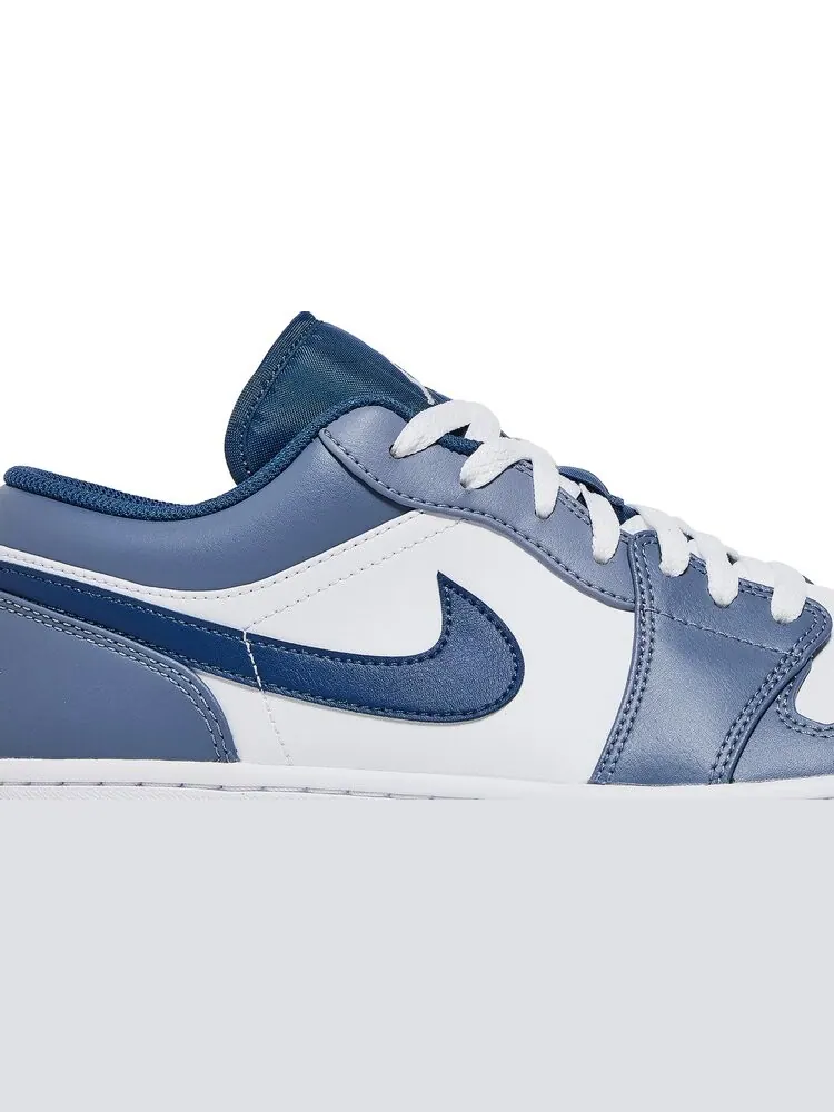 Кроссовки Air Jordan 1 Low Ashen Slate — изображение 2 из 8, белый