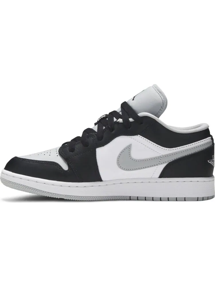 Кроссовки Air Jordan 1 Low GS Smoke Grey — изображение 3 из 8, серый