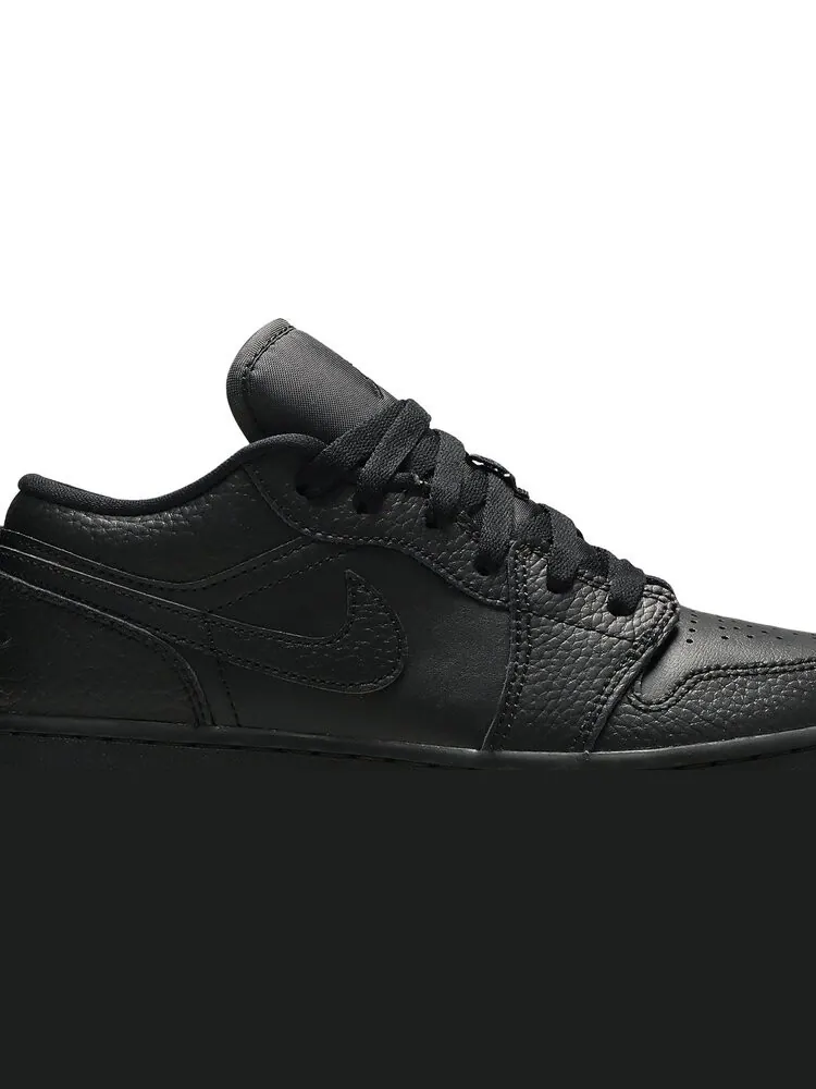 Кроссовки Air Jordan 1 Low GS Triple Black — изображение 2 из 8, черный