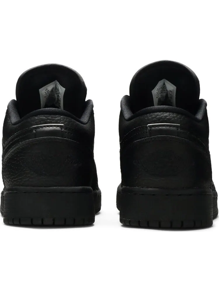 Кроссовки Air Jordan 1 Low GS Triple Black — изображение 6 из 8, черный