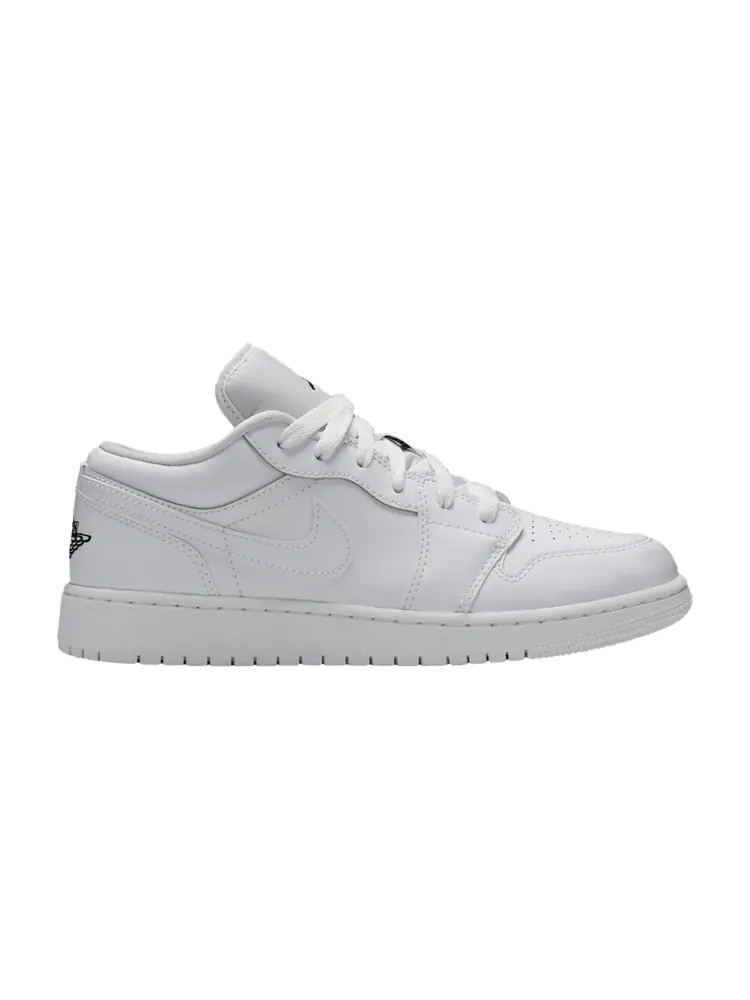 Кроссовки Air Jordan Air Jordan 1 Low GS 'White Black' — изображение 1 из 9, белый/черный/белый