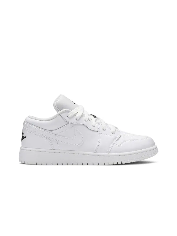 Кроссовки Air Jordan Air Jordan 1 Low GS 'White Black' — изображение 2 из 9, белый/черный/белый