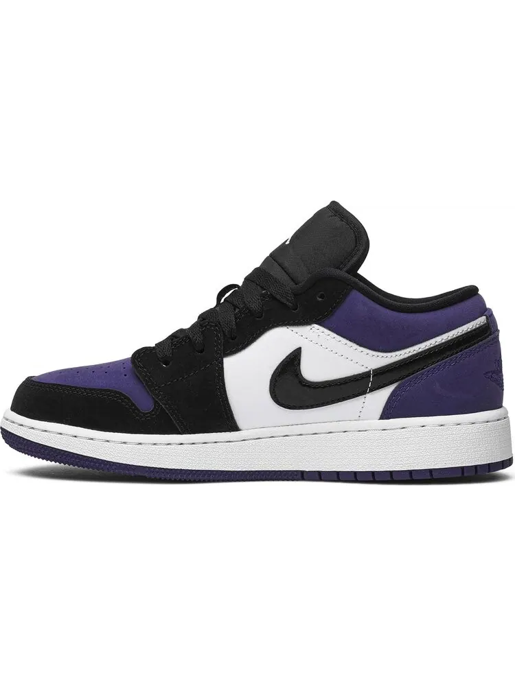Кроссовки Air Jordan 1 Low GS Court — изображение 3 из 8, черный белый фиолетовый