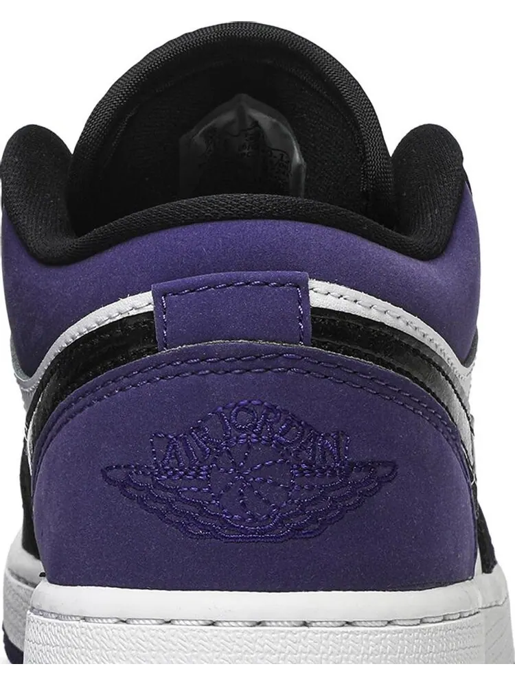 Кроссовки Air Jordan 1 Low GS Court — изображение 7 из 8, черный белый фиолетовый