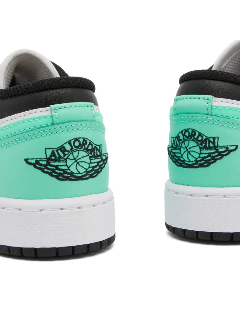 Кроссовки Air Jordan 1 Low GS 'Green Glow' — изображение 4 из 6, белый