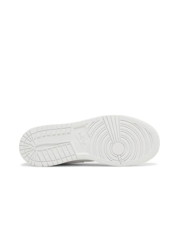 Кроссовки Air Jordan Air Jordan 1 Low GS 'Triple White' 2023 — изображение 5 из 9, белый/белый/белый