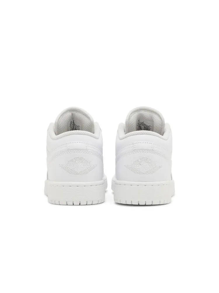 Кроссовки Air Jordan Air Jordan 1 Low GS 'Triple White' 2023 — изображение 7 из 9, белый/белый/белый