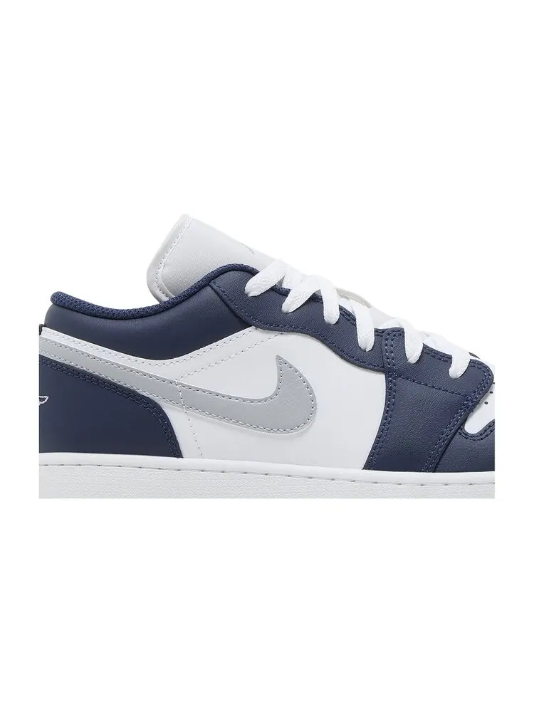Кроссовки Air Jordan 1 Low GS Midnight Navy Wolf Grey — изображение 2 из 4, темно-синий серый