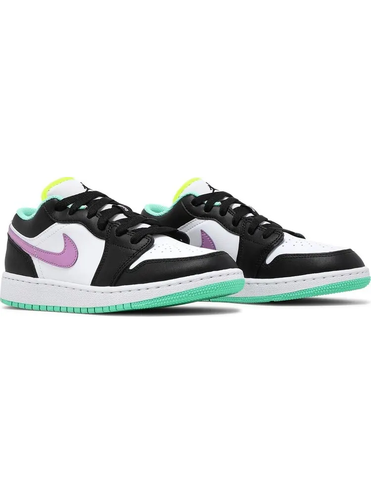 Кроссовки Air Jordan 1 Low GS White Violet Shock — изображение 8 из 8, белый