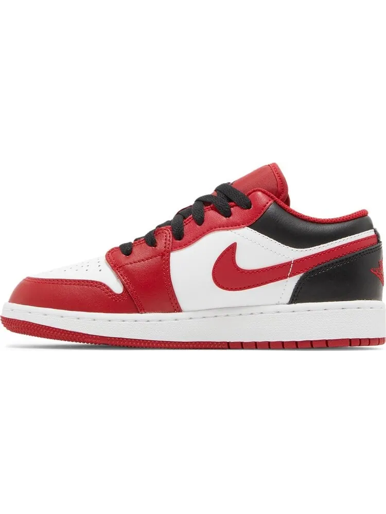 Кроссовки Air Jordan 1 Low GS Reverse Black Toe — изображение 3 из 8, красный
