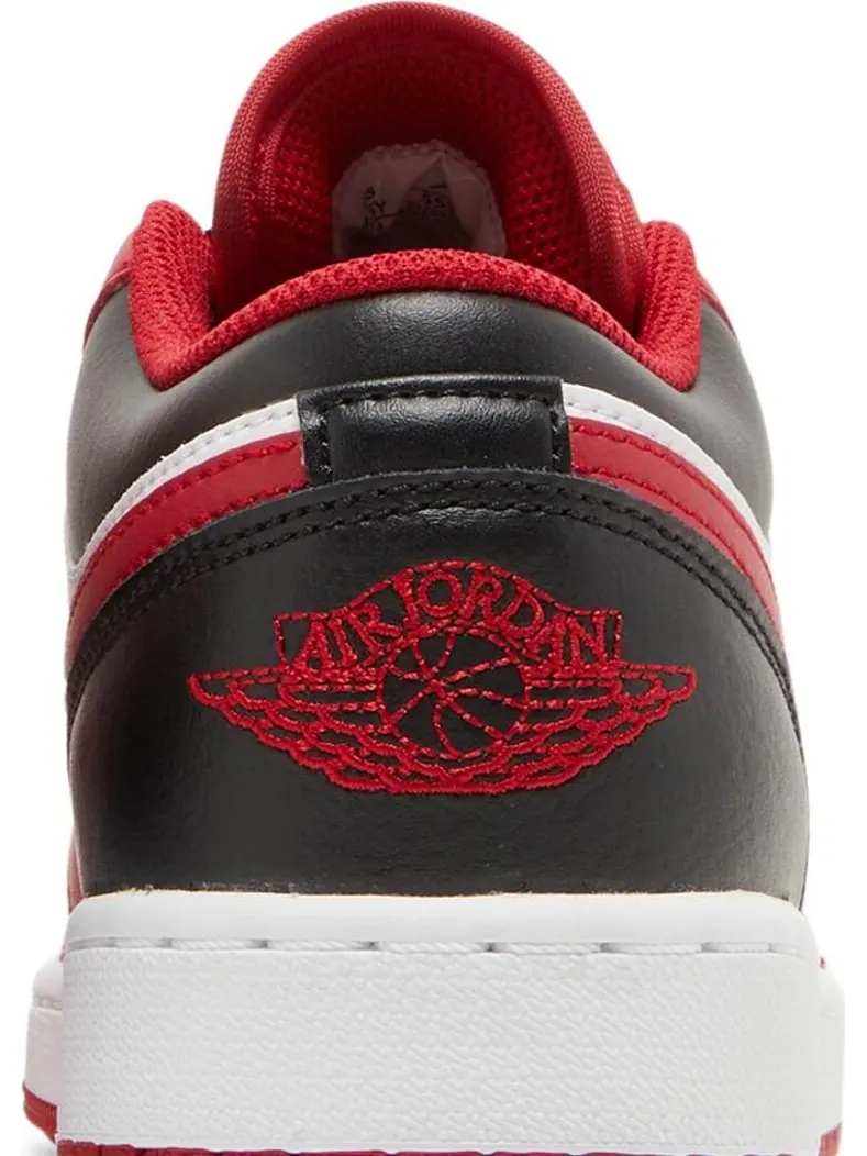 Кроссовки Air Jordan 1 Low GS Reverse Black Toe — изображение 7 из 8, красный
